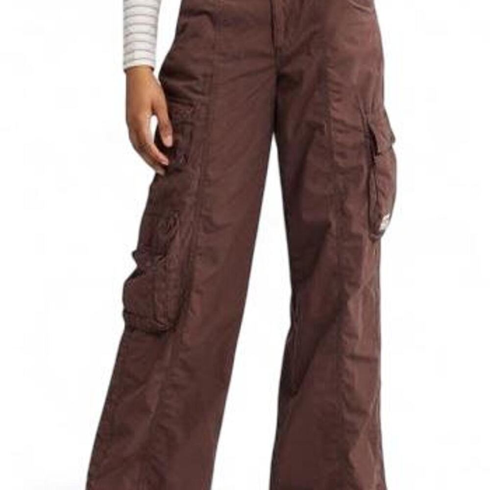 Urban‎ Outfitters BDG Y2K cargo pants size Small Brown